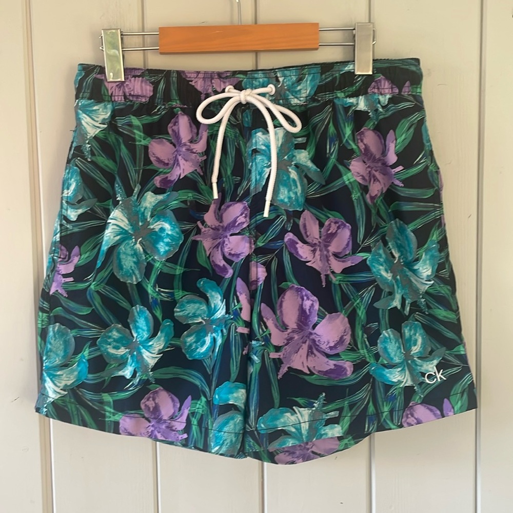 Calvin Klein Swimwear Men’s Swimming Trunks Tropical Floral Size Medium